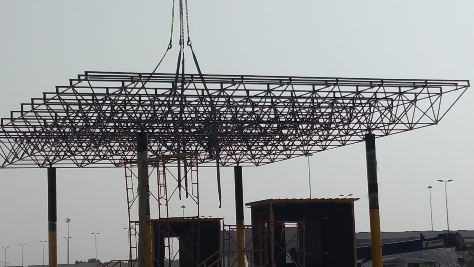 MED LOG SPACE TRUSS