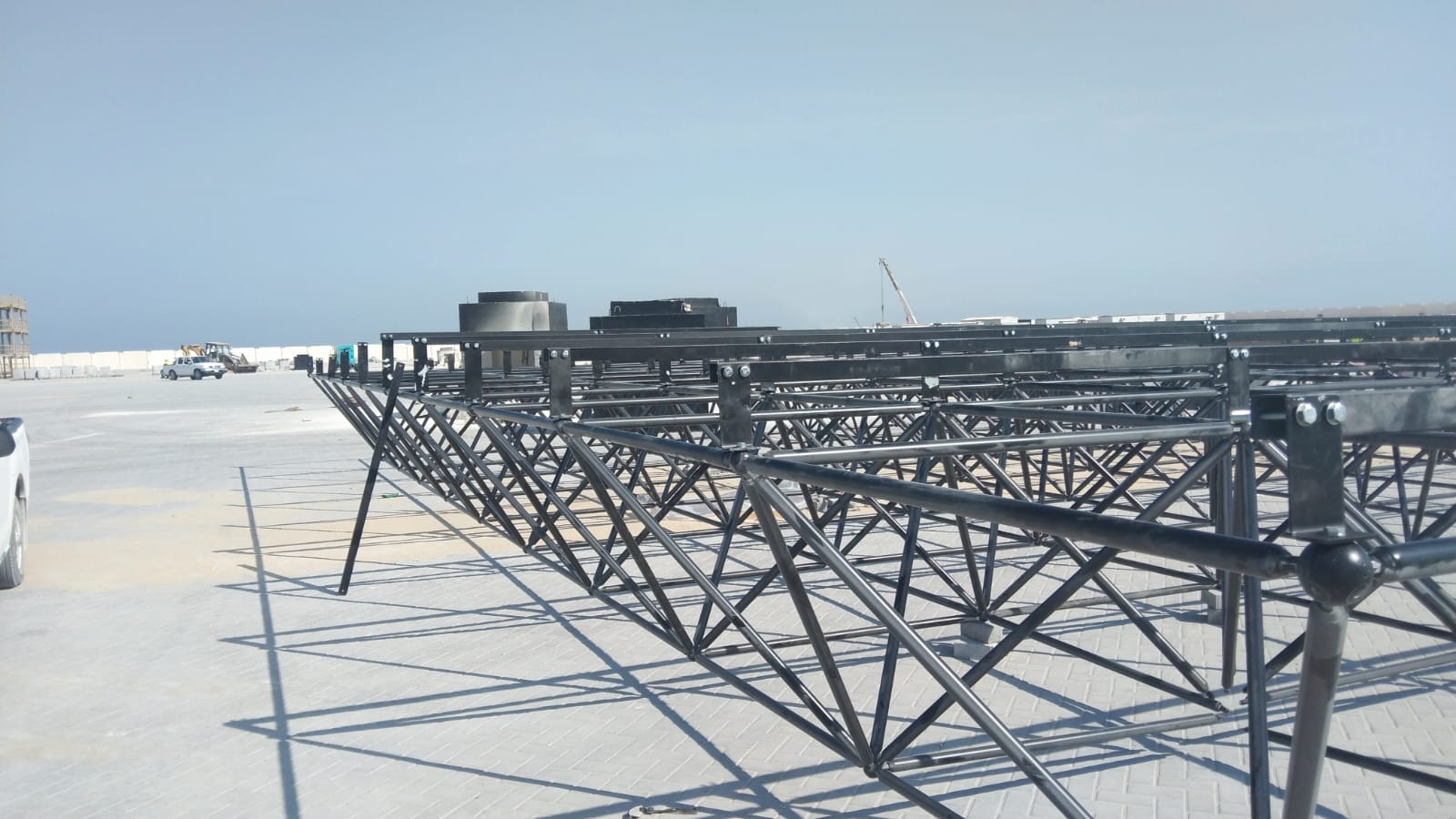 MED LOG SPACE TRUSS